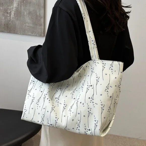 Medium Nylon Classic Style Sewing Thread Square Zipper Chic Floral Tote Bag - Picture 3 of 12